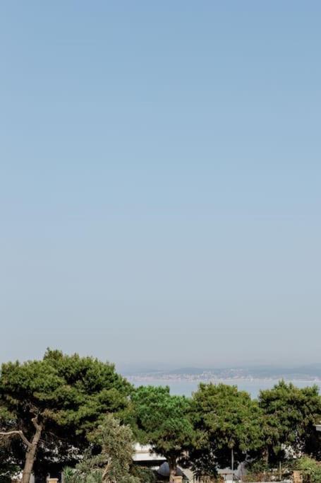 キオスΝαυτικός Όμιλος Nautical Clubアパートメント エクステリア 写真